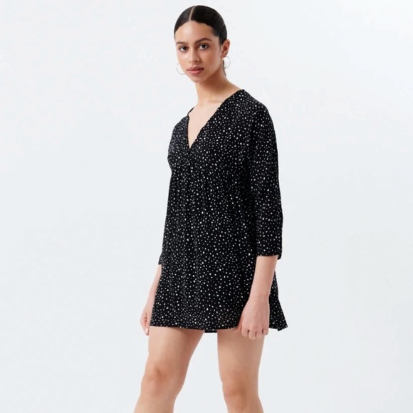 Chic Black & White Dot Romper. Size S. 100% Viscose - Picture 1 of 4